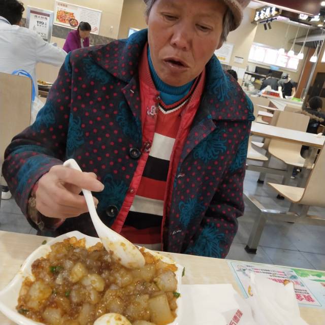 李爱莲