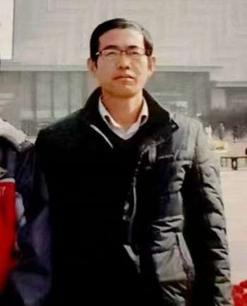 张国龙